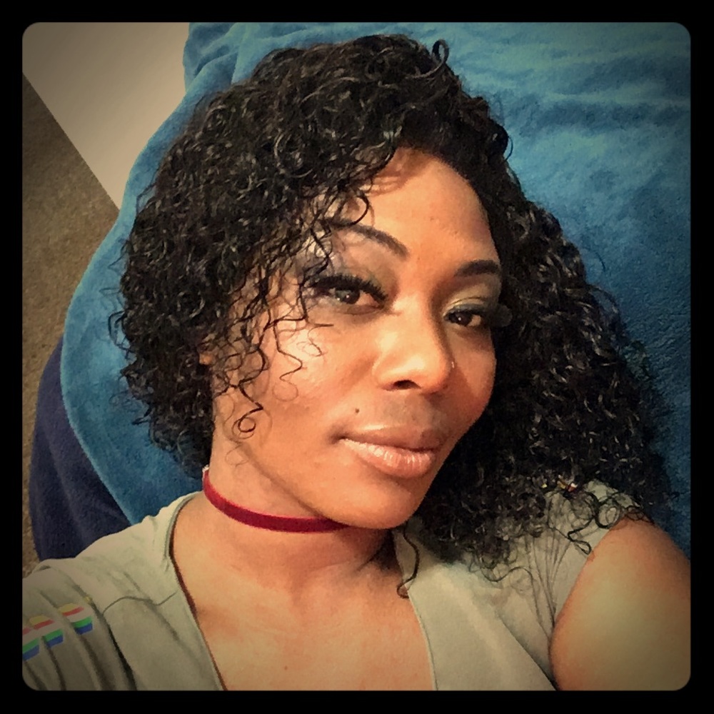 Meet your Posher, Tierra